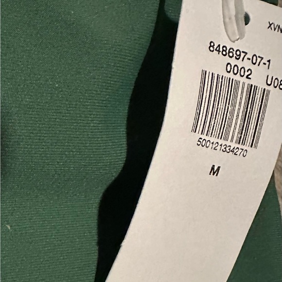 Old Navy Biker Shorts NWT Size M - Picture 2 of 3